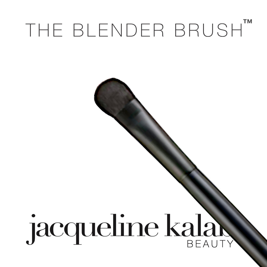 The Blender Brush - Eyeshadow and Contouring Brush